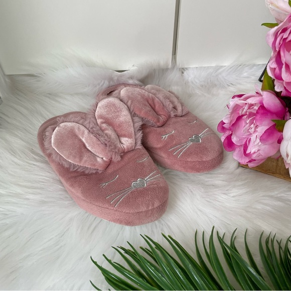 Bunny Slippers - Picture 2 of 7